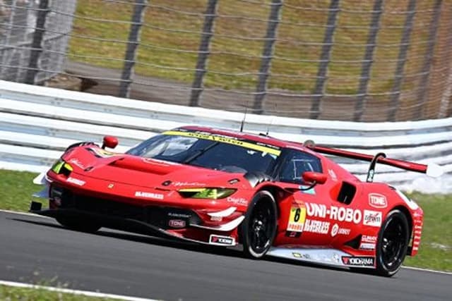 Victoria para ADVAN en SUPER GT 2025