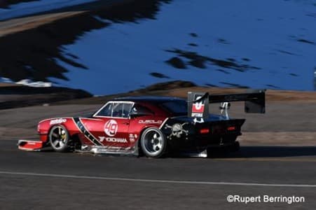 Yokohama compite en Pikes Peak 2024 con más de 20 autos, incluido el primero con pila de hidrógeno.