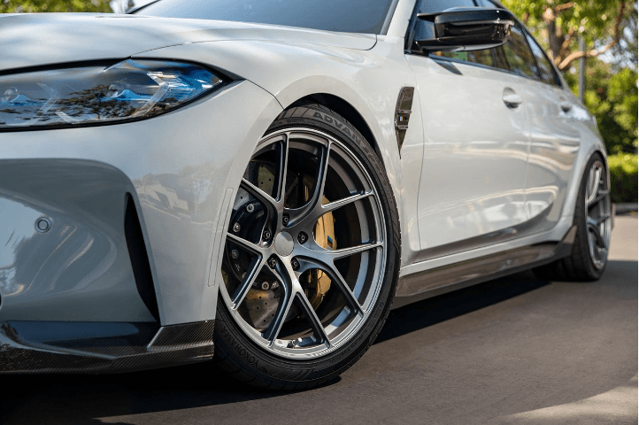 Historias de autos transformados con llantas premium